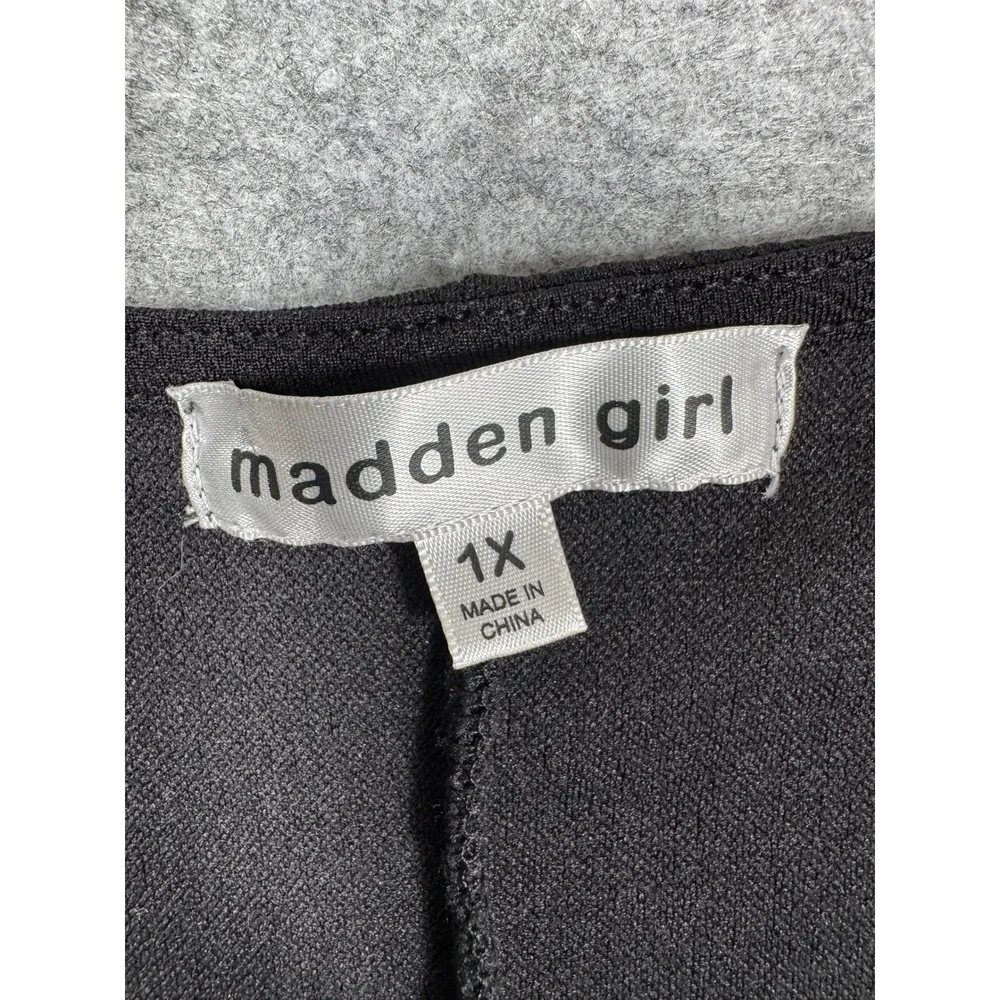 Madden Girl Women Faux Wrap Sheath Dress 1X Black Side Ring Detail V-Neck